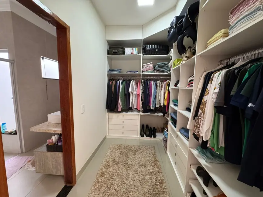Casa com 2 quartos à venda, 456m2 em Vila Goulart, Rondonopolis - MT - imagem 7 Foto 7 de Casa com 2 quartos à venda, 456m2 em Vila Goulart, Rondonopolis - MT