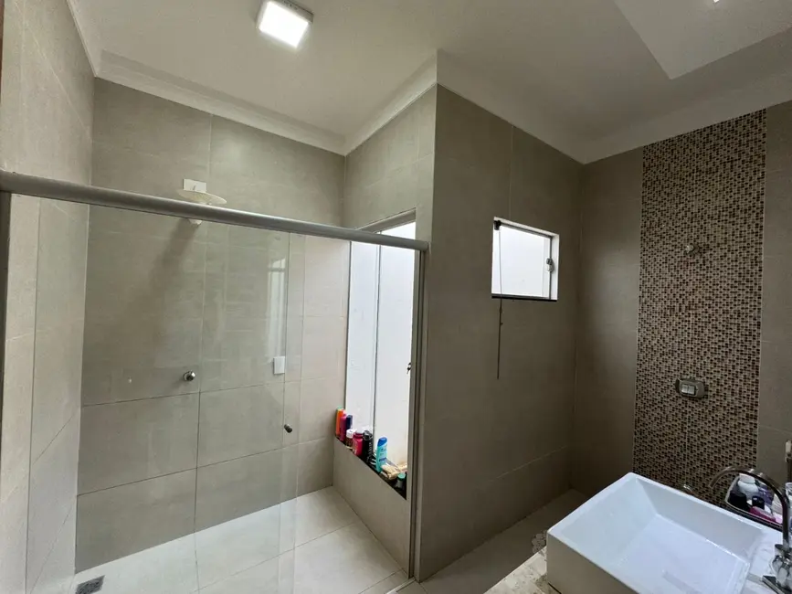 Casa com 2 quartos à venda, 456m2 em Vila Goulart, Rondonopolis - MT - imagem 8 Foto 8 de Casa com 2 quartos à venda, 456m2 em Vila Goulart, Rondonopolis - MT
