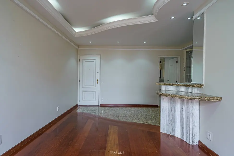 Apartamento com 3 quartos à venda, 102m2 em Cambuí, Campinas - SP - imagem 4 Foto 4 de Apartamento com 3 quartos à venda, 102m2 em Cambuí, Campinas - SP