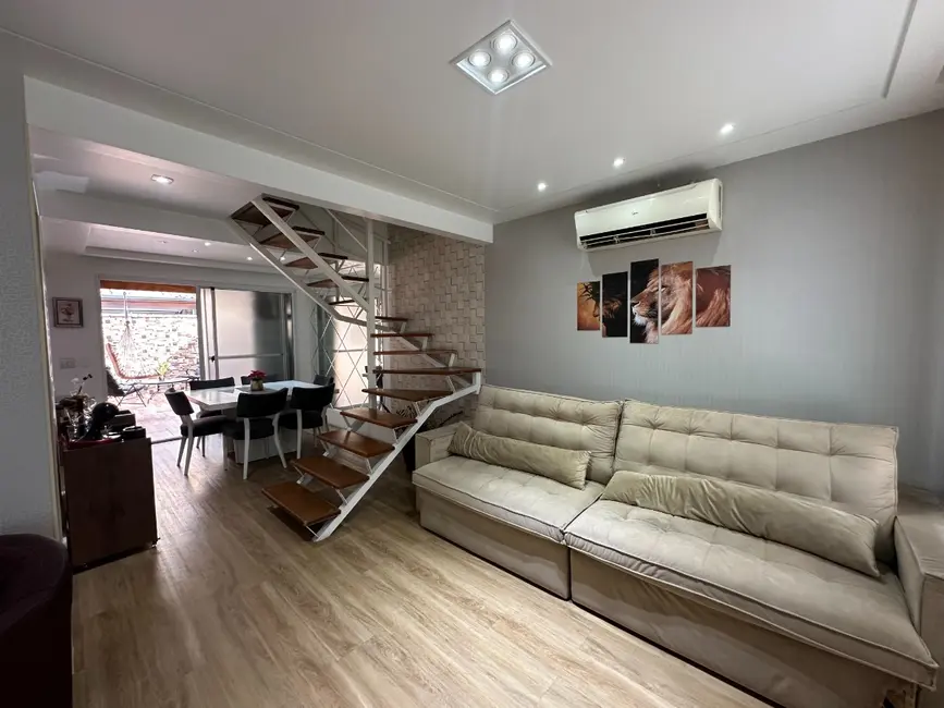 Casa de Condomínio com 3 quartos à venda, 100m2 em Parque Renato Maia, Guarulhos - SP - imagem 3 Foto 3 de Casa de Condomínio com 3 quartos à venda, 100m2 em Parque Renato Maia, Guarulhos - SP