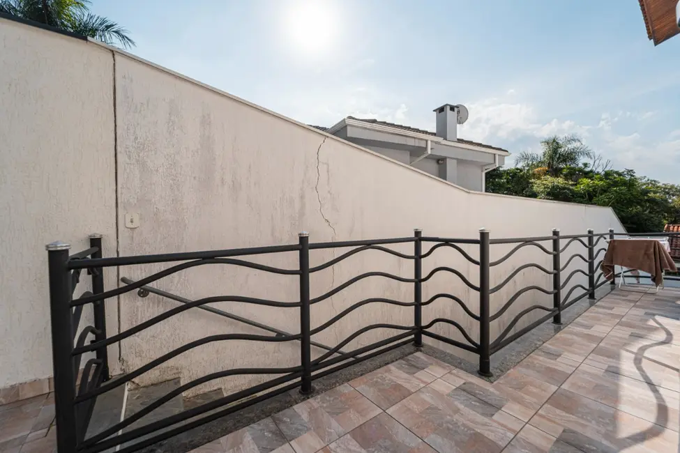 Foto 4 de Casa de Condomínio com 4 quartos à venda, 760m2 em Alpes dos Araçás (Jordanésia), Cajamar - SP