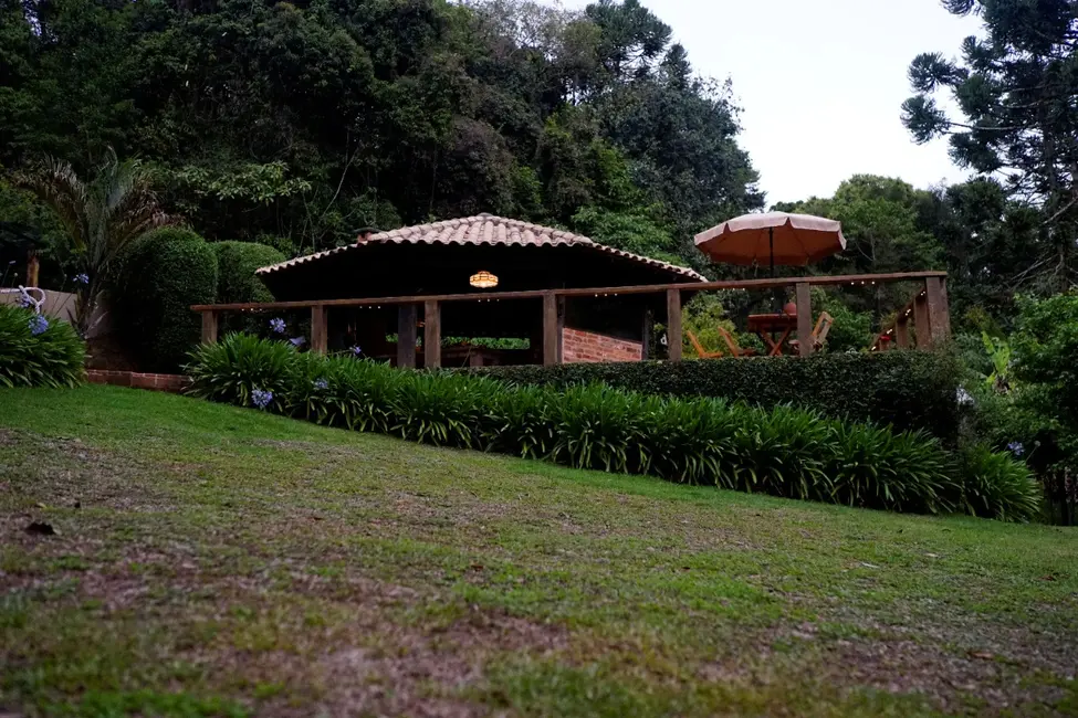 Casa de Condomínio com 4 quartos à venda, 630m2 em Campos Do Jordao - SP - imagem 4 Foto 4 de Casa de Condomínio com 4 quartos à venda, 630m2 em Campos Do Jordao - SP