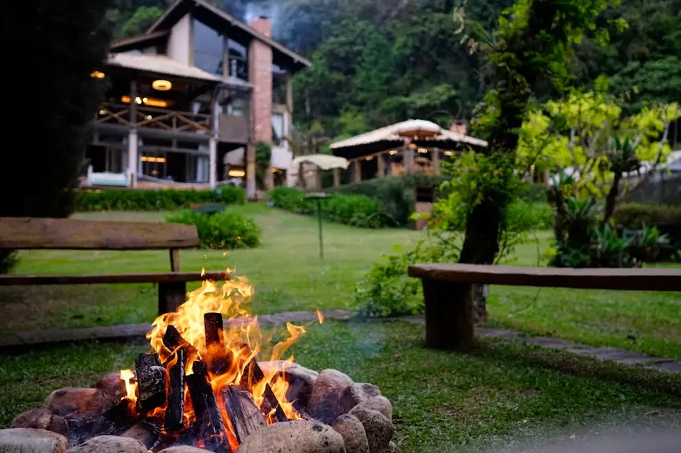 Foto 3 de Casa de Condomínio com 4 quartos à venda, 630m2 em Campos Do Jordao - SP