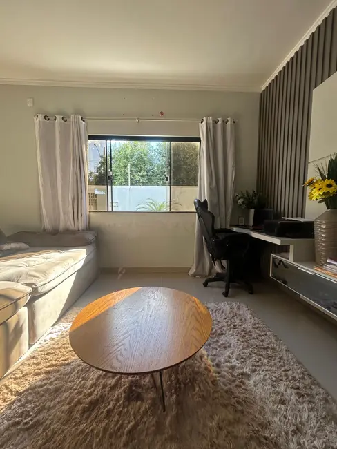 Casa com 2 quartos à venda, 210m2 em Jardim América, Rondonopolis - MT - imagem 3 Foto 3 de Casa com 2 quartos à venda, 210m2 em Jardim América, Rondonopolis - MT