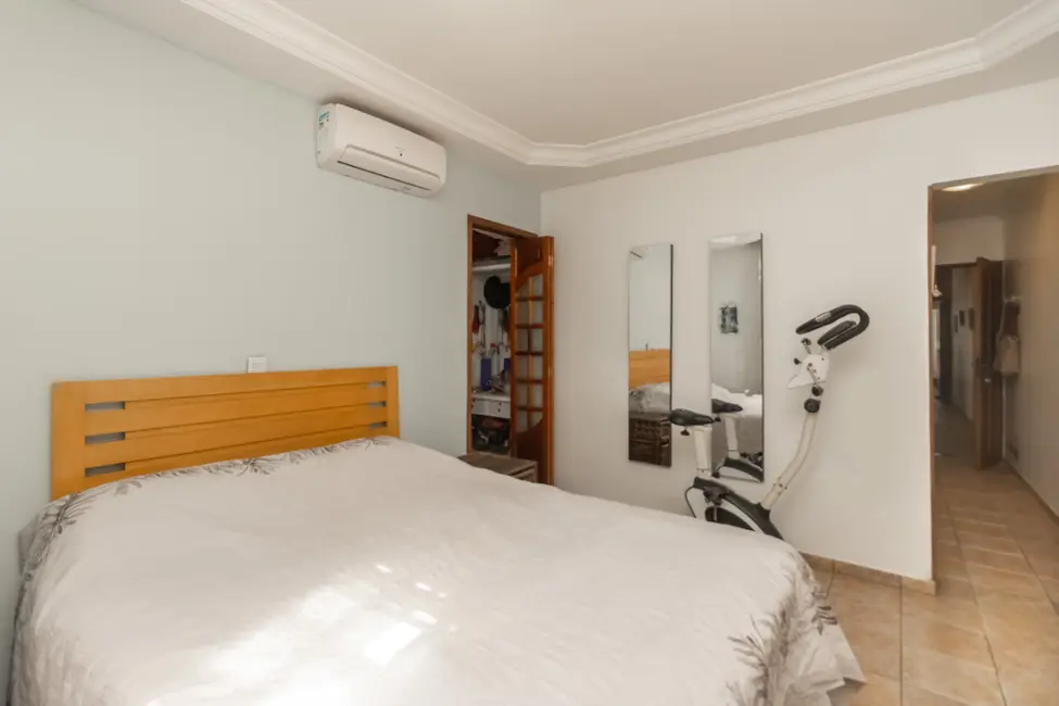 Casa com 5 quartos à venda, 300m2 em Jardim Textil, São Paulo - SP - imagem 8 Foto 8 de Casa com 5 quartos à venda, 300m2 em Jardim Textil, São Paulo - SP