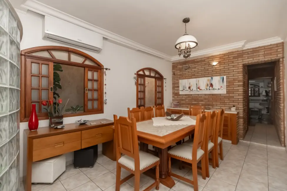 Casa com 5 quartos à venda, 300m2 em Jardim Textil, São Paulo - SP - imagem 3 Foto 3 de Casa com 5 quartos à venda, 300m2 em Jardim Textil, São Paulo - SP