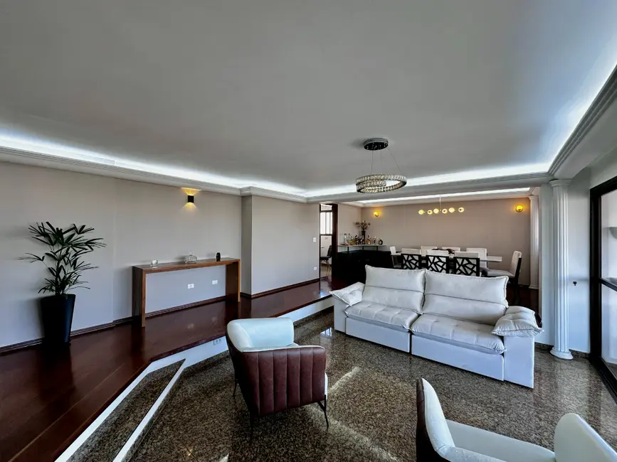 Foto 6 de Apartamento com 4 quartos à venda, 274m2 em Vila Alexandria, São Paulo - SP
