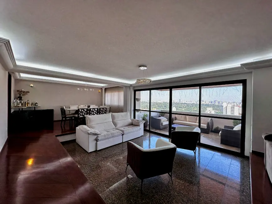 Foto 5 de Apartamento com 4 quartos à venda, 274m2 em Vila Alexandria, São Paulo - SP