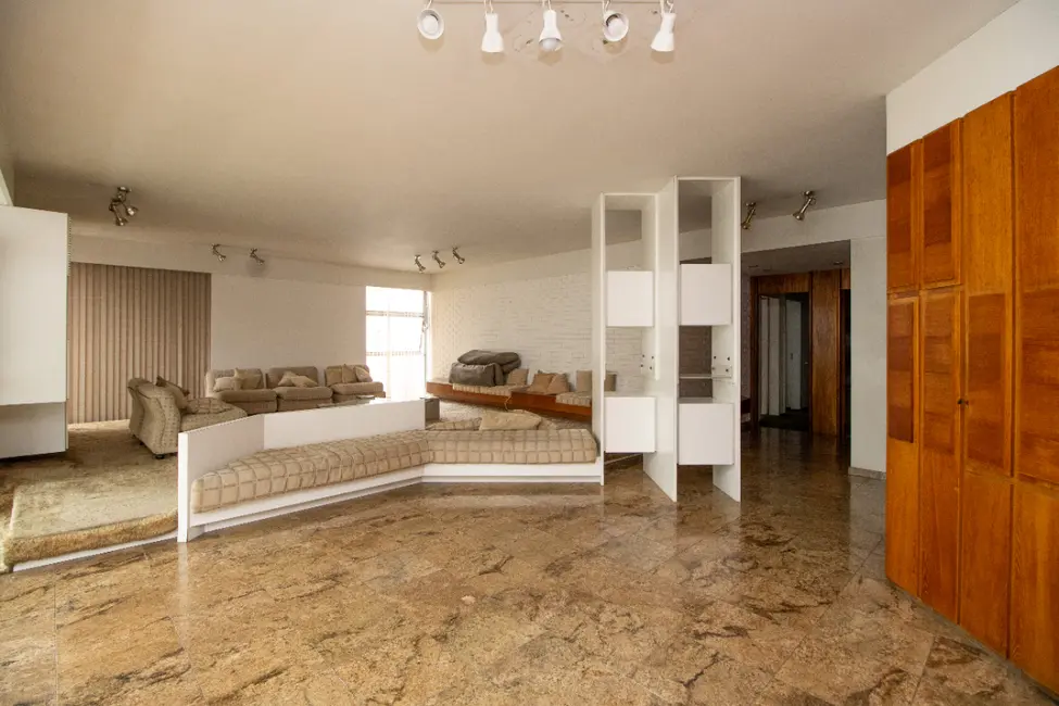 Apartamento com 3 quartos à venda, 228m2 em Santa Cecília, São Paulo - SP - imagem 3 Foto 3 de Apartamento com 3 quartos à venda, 228m2 em Santa Cecília, São Paulo - SP