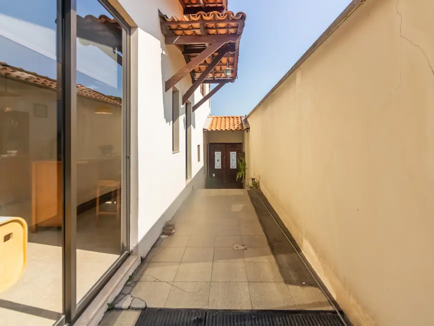 Sobrado com 3 quartos à venda, 256m2 em Vila Pereira Barreto, São Paulo - SP - imagem 3 Foto 3 de Sobrado com 3 quartos à venda, 256m2 em Vila Pereira Barreto, São Paulo - SP