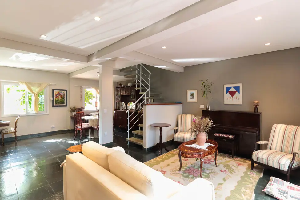 Casa de Vila com 4 quartos à venda, 240m2 em Aclimação, São Paulo - SP - imagem 3 Foto 3 de Casa de Vila com 4 quartos à venda, 240m2 em Aclimação, São Paulo - SP