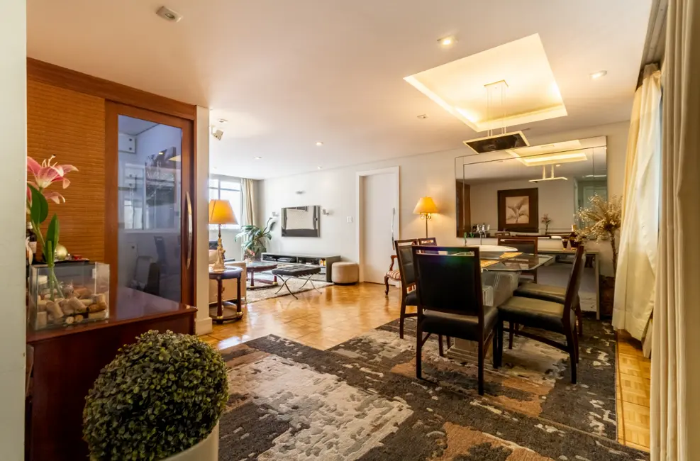 Foto 3 de Apartamento com 3 quartos à venda, 118m2 em Cerqueira César, São Paulo - SP