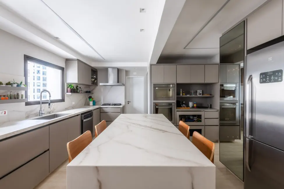 Apartamento com 3 quartos à venda, 222m2 em Jardim Europa, São Paulo - SP - imagem 5 Foto 5 de Apartamento com 3 quartos à venda, 222m2 em Jardim Europa, São Paulo - SP