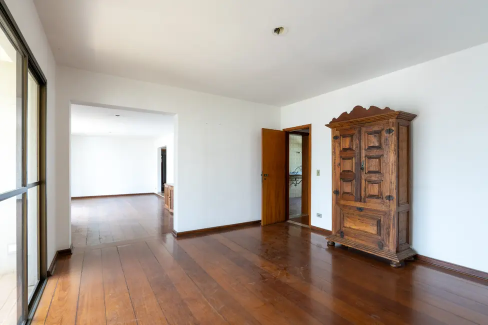Apartamento com 4 quartos à venda, 202m2 em Campo Belo, São Paulo - SP - imagem 6 Foto 6 de Apartamento com 4 quartos à venda, 202m2 em Campo Belo, São Paulo - SP