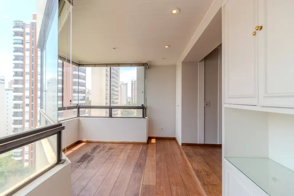 Foto 7 de Apartamento com 4 quartos à venda, 285m2 em Campo Belo, São Paulo - SP