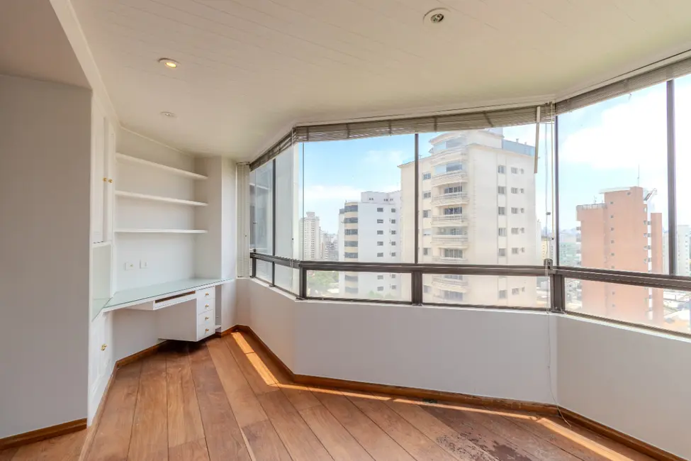 Foto 6 de Apartamento com 4 quartos à venda, 285m2 em Campo Belo, São Paulo - SP