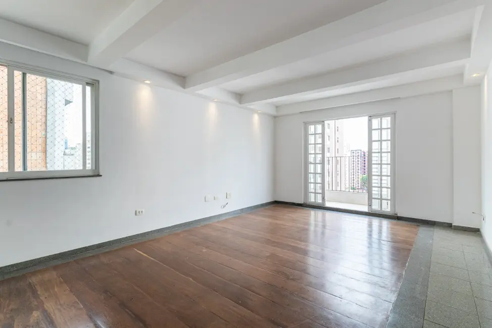 Cobertura com 3 quartos à venda, 226m2 em Itaim Bibi, São Paulo - SP - imagem 3 Foto 3 de Cobertura com 3 quartos à venda, 226m2 em Itaim Bibi, São Paulo - SP