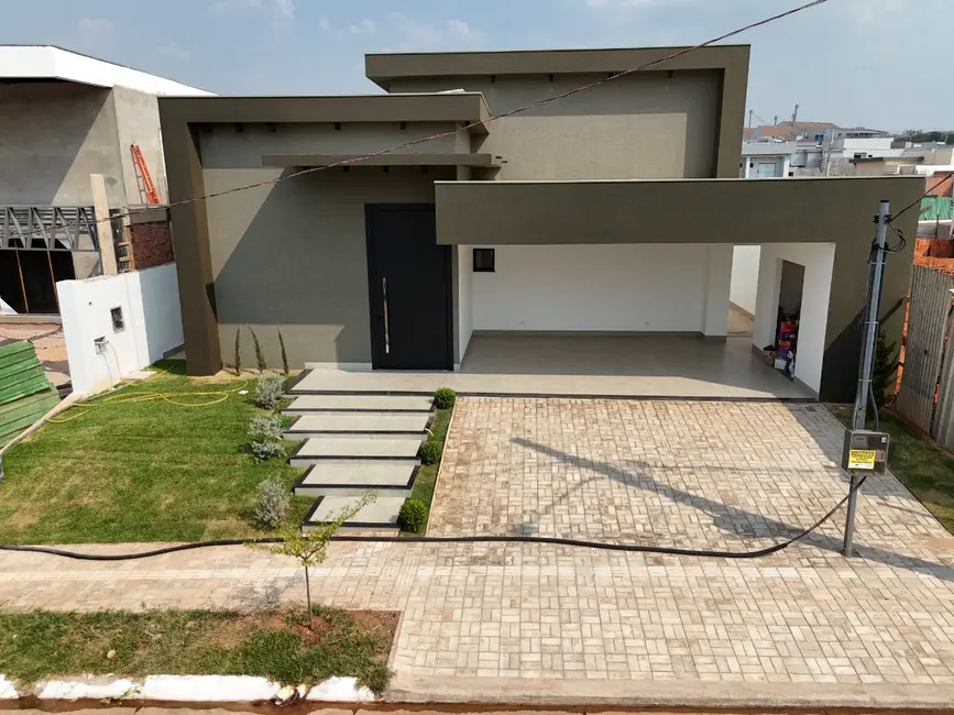 Casa de Condomínio com 3 quartos à venda, 240m2 em Vila Goulart III, Rondonopolis - MT - imagem 5 Foto 5 de Casa de Condomínio com 3 quartos à venda, 240m2 em Vila Goulart III, Rondonopolis - MT