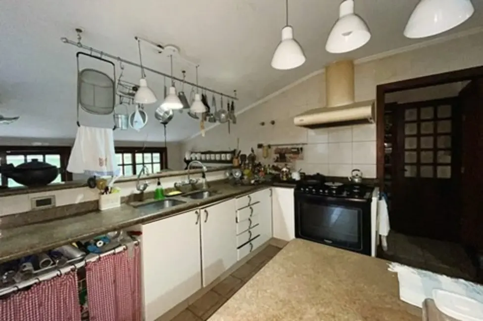 Foto 2 de Casa de Condomínio com 4 quartos à venda, 378m2 em Pinus Park, Cotia - SP