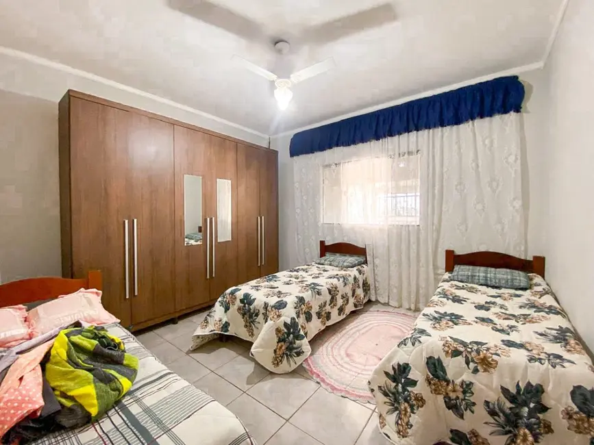 Casa com 2 quartos à venda, 310m2 em Vila Dom Pedro, Rondonopolis - MT - imagem 7 Foto 7 de Casa com 2 quartos à venda, 310m2 em Vila Dom Pedro, Rondonopolis - MT