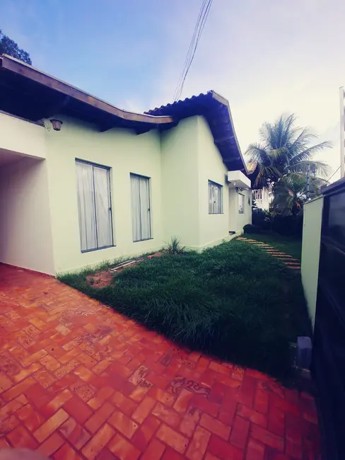 Foto 2 de Casa de Vila com 3 quartos à venda, 360m2 em Santa Cruz, Rondonopolis - MT
