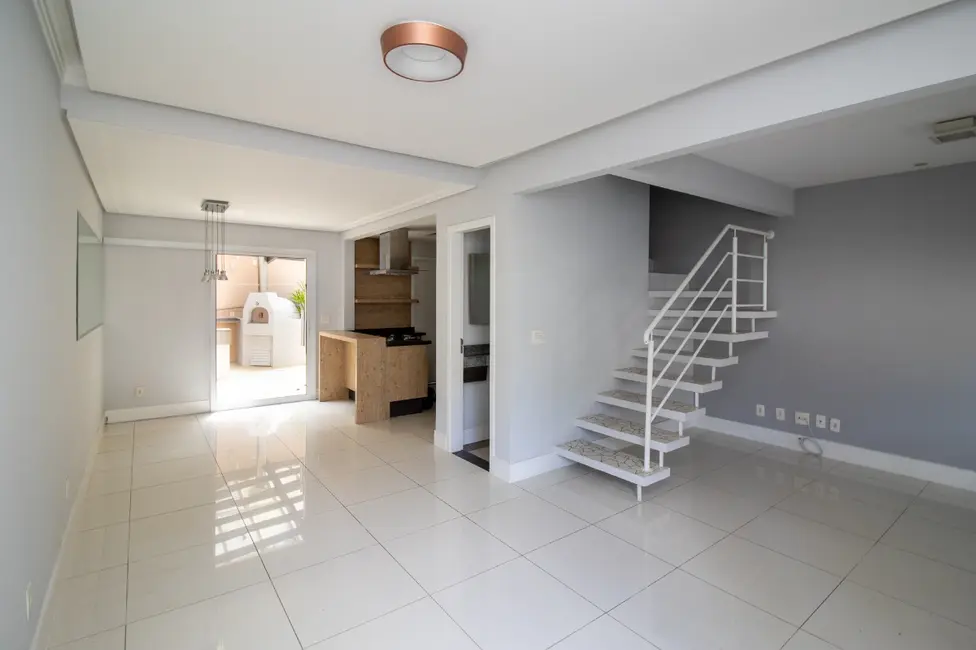 Foto 3 de Casa de Condomínio com 4 quartos à venda, 110m2 em Jardim Passárgada I, Cotia - SP