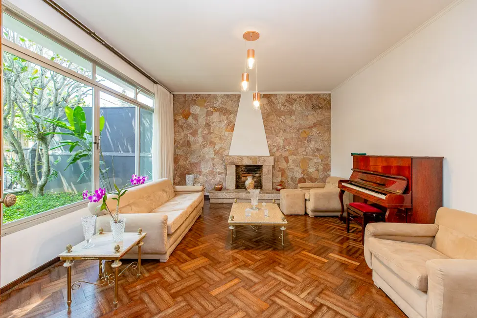 Casa com 3 quartos à venda, 142m2 em Santo Amaro, São Paulo - SP - imagem 1 Foto 1 de Casa com 3 quartos à venda, 142m2 em Santo Amaro, São Paulo - SP