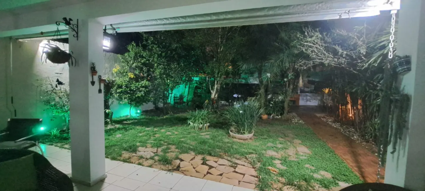 Foto 4 de Sobrado com 4 quartos à venda, 322m2 em Jardim Luzitânia, São Paulo - SP