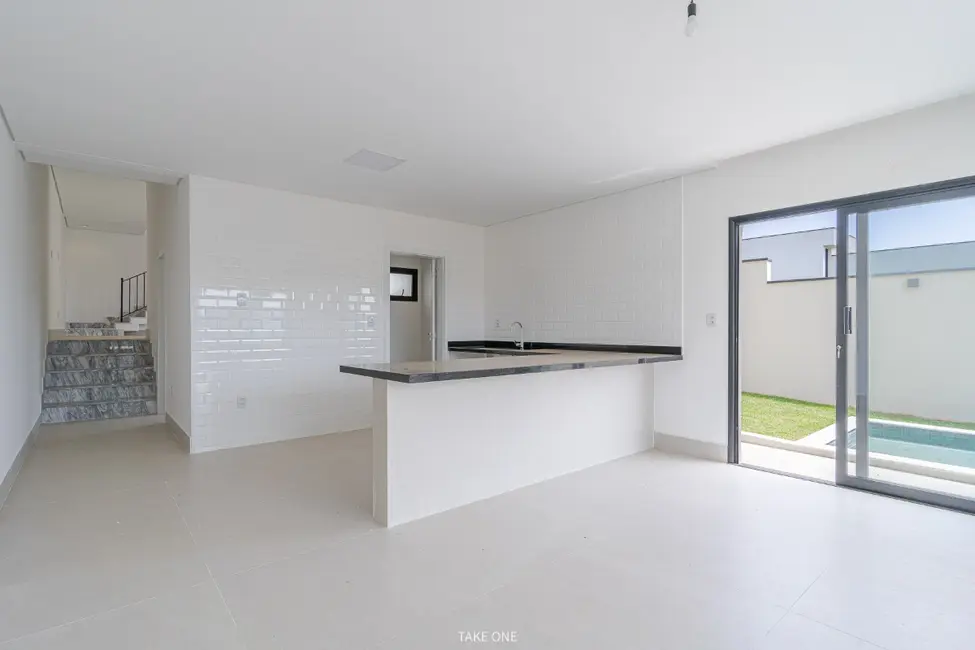 Foto 9 de Casa de Condomínio com 3 quartos à venda, 230m2 em Valinhos - SP