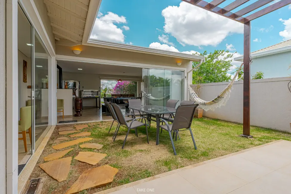 Foto 5 de Casa de Condomínio com 4 quartos à venda, 209m2 em Vinhedo - SP
