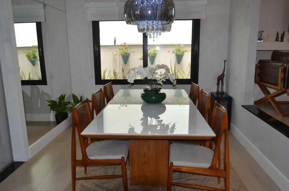 Foto 2 de Casa de Condomínio com 3 quartos à venda, 256m2 em Alphaville, Santana De Parnaiba - SP