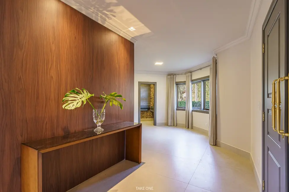 Casa de Condomínio com 4 quartos à venda, 604m2 em Vinhedo - SP - imagem 3 Foto 3 de Casa de Condomínio com 4 quartos à venda, 604m2 em Vinhedo - SP