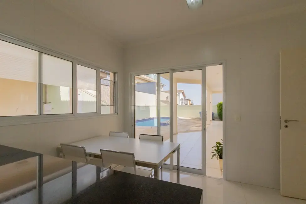 Foto 8 de Casa de Condomínio com 4 quartos à venda, 360m2 em Convívio Residencial Santana, Aruja - SP