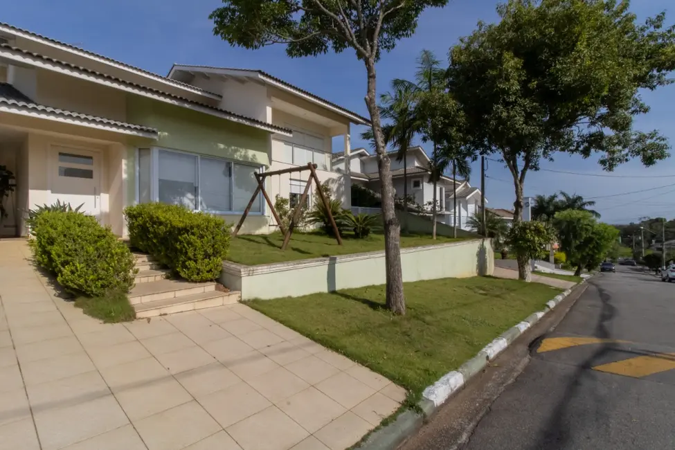 Foto 1 de Casa de Condomínio com 4 quartos à venda, 360m2 em Convívio Residencial Santana, Aruja - SP
