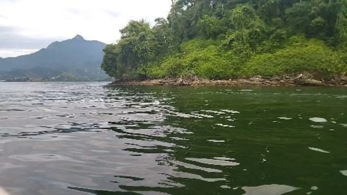 Foto 1 de Terreno / Lote à venda, 38250m2 em Angra Dos Reis - RJ