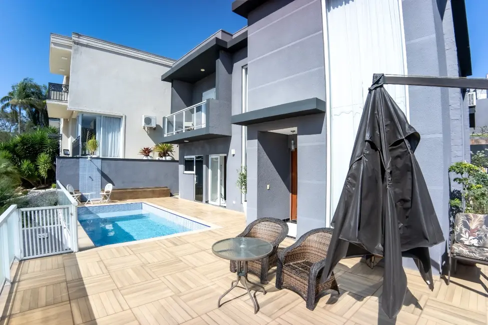 Foto 2 de Casa de Condomínio com 4 quartos à venda, 320m2 em Alphaville, Santana De Parnaiba - SP