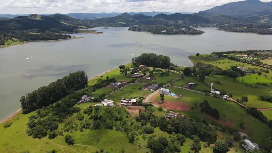 Foto 9 de Casa de Condomínio com 4 quartos à venda, 368m2 em Piracaia - SP