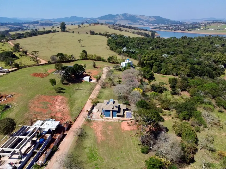 Foto 2 de Casa de Condomínio com 4 quartos à venda, 368m2 em Piracaia - SP