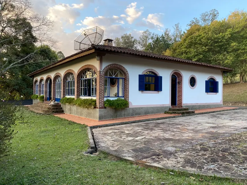 Apartamento à venda, 93000m2 em Pinhalzinho - SP - imagem 1 Foto 1 de Apartamento à venda, 93000m2 em Pinhalzinho - SP