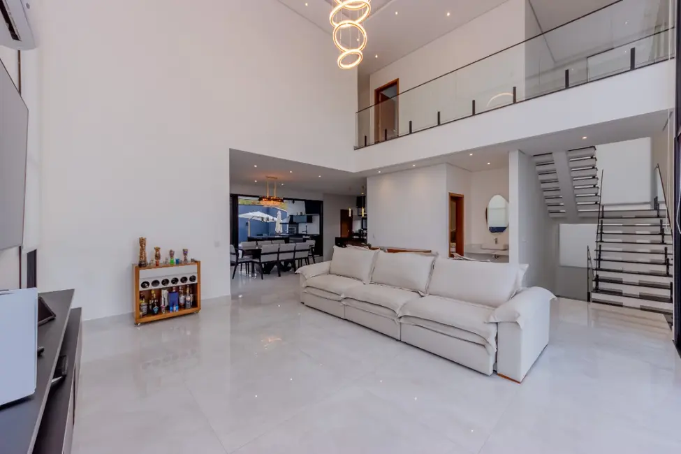 Foto 5 de Casa de Condomínio com 3 quartos à venda, 350m2 em Aldeia da Serra, Santana De Parnaiba - SP