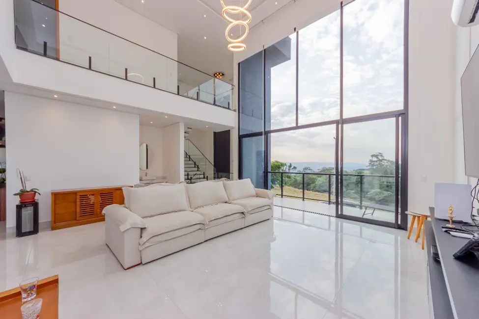 Foto 2 de Casa de Condomínio com 3 quartos à venda, 350m2 em Aldeia da Serra, Santana De Parnaiba - SP