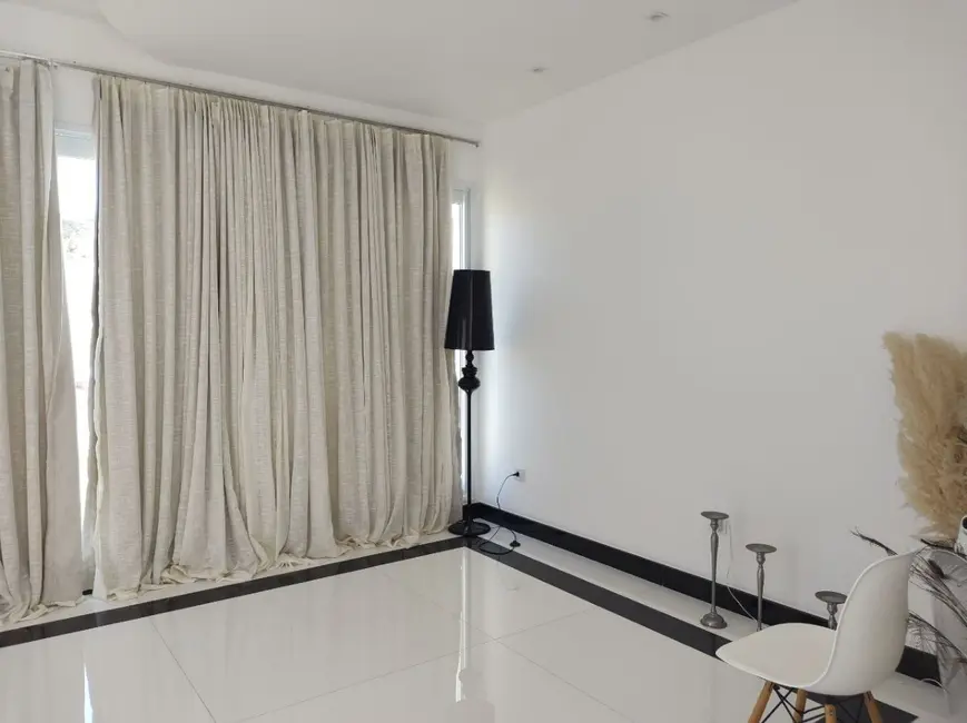 Foto 9 de Casa de Condomínio com 3 quartos à venda, 185m2 em Sao Pedro - SP