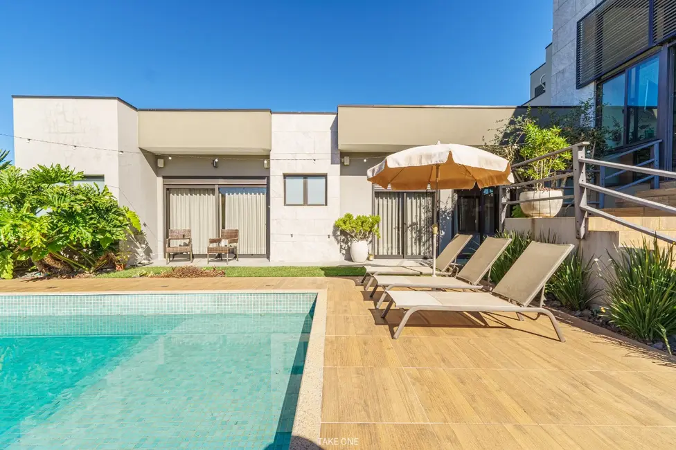 Foto 3 de Casa de Condomínio com 3 quartos à venda, 382m2 em Vinhedo - SP