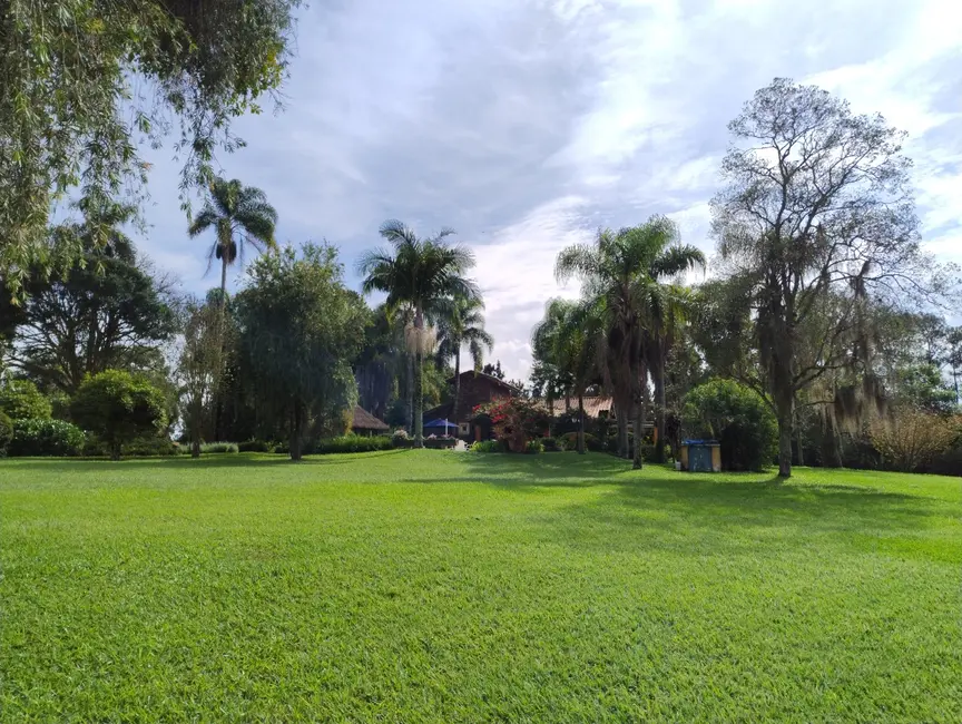 Foto 11 de Apartamento à venda, 382000m2 em Ibiuna - SP