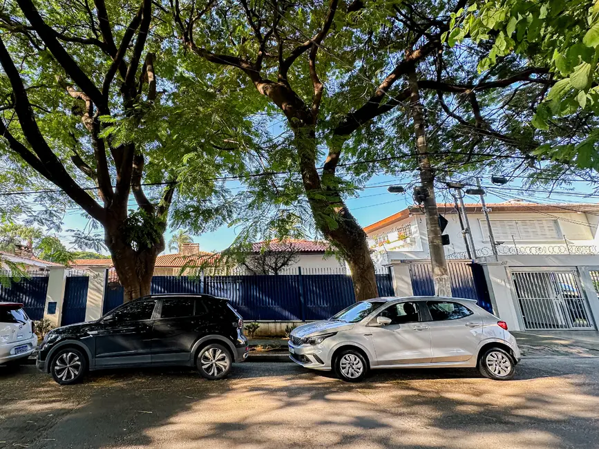 Casa com 5 quartos à venda, 300m2 em Indianópolis, São Paulo - SP - imagem 2 Foto 2 de Casa com 5 quartos à venda, 300m2 em Indianópolis, São Paulo - SP