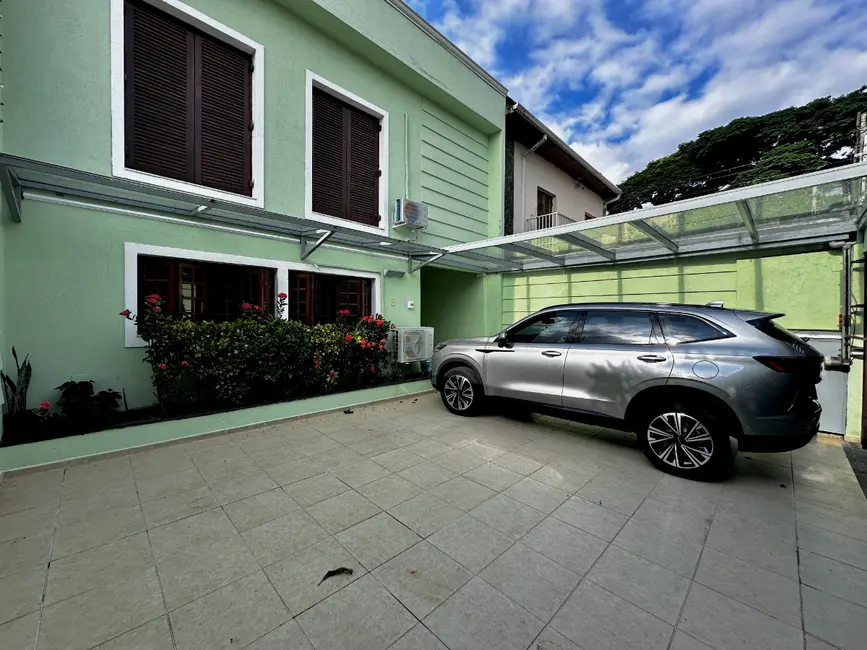 Sobrado com 3 quartos à venda, 219m2 em Campo Belo, São Paulo - SP - imagem 4 Foto 4 de Sobrado com 3 quartos à venda, 219m2 em Campo Belo, São Paulo - SP