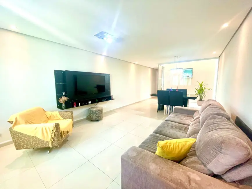 Foto 3 de Casa com 3 quartos à venda, 218m2 em Vila Santa Clara, São Paulo - SP