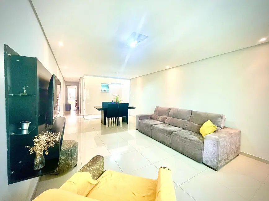 Foto 1 de Casa com 3 quartos à venda, 218m2 em Vila Santa Clara, São Paulo - SP