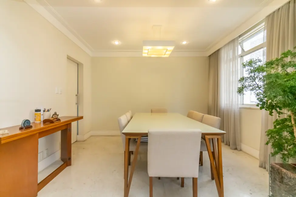 Foto 2 de Apartamento com 3 quartos à venda, 212m2 em Santa Cecília, São Paulo - SP