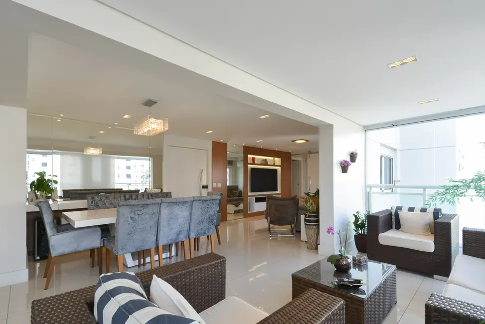 Apartamento com 3 quartos à venda, 162m2 em Vila Mariana, São Paulo - SP - imagem 1 Foto 1 de Apartamento com 3 quartos à venda, 162m2 em Vila Mariana, São Paulo - SP